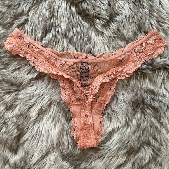 SET NWT Victoria's Secret VERY SEXY Lace Push-Up Bra and Thong Panty Set - Picture 11 of 12